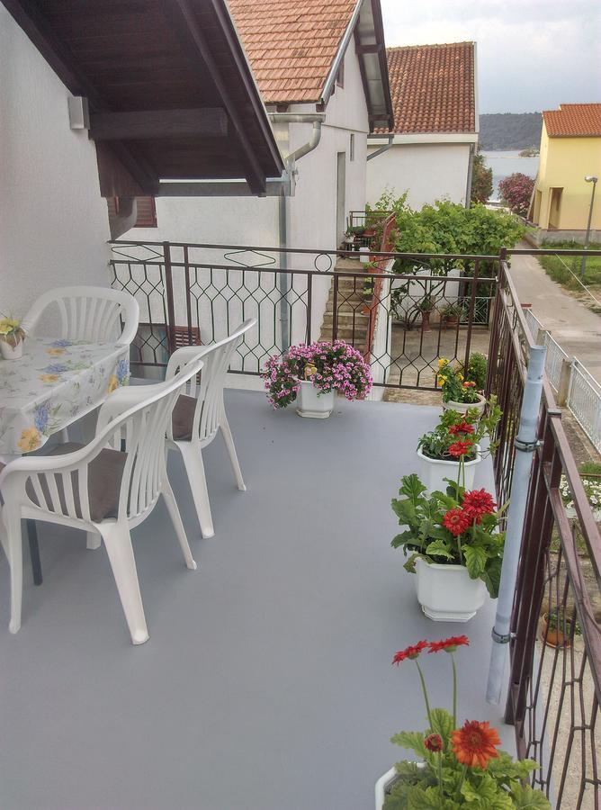 Nada Apartment Bilice Eksteriør bilde